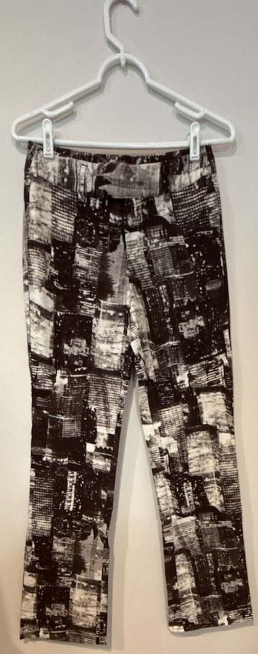 Urban Outfitters Brown White City Skyline Patterned Stretch Pants Size 4